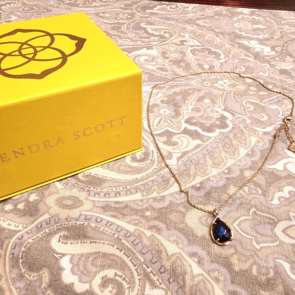 Kendra Scott Kiri necklace